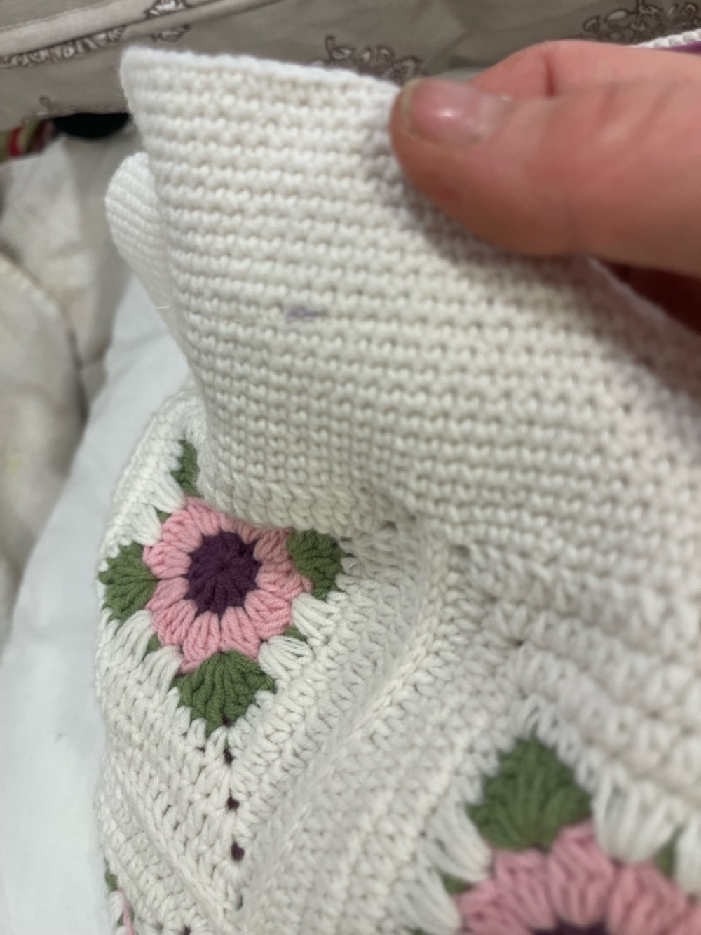 Cream Crochet Shoulder Bag with Pink Floral Squares so adorable! 😍 - Picture 10 of 16